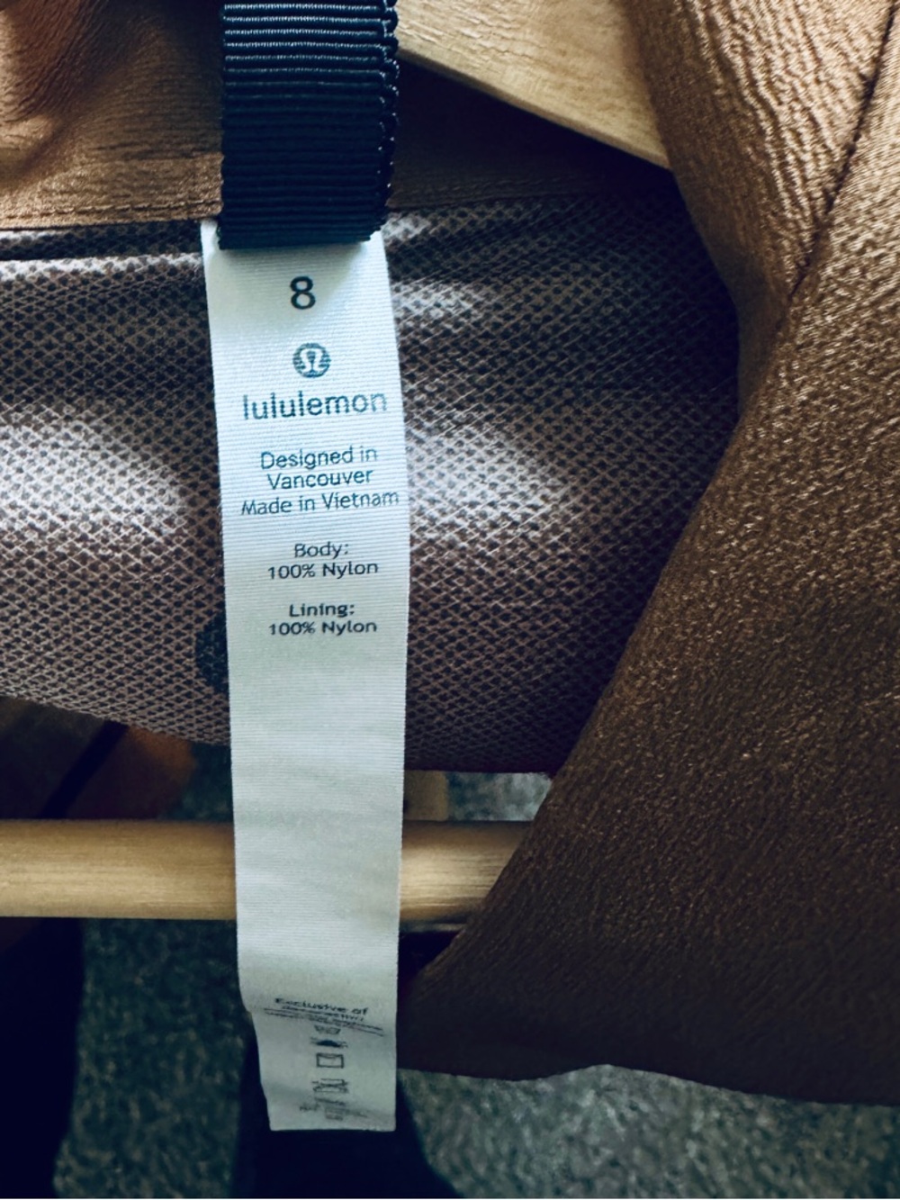 Lululemon Hooded Rain Jacket Brown Size 8 Lightweight - Picture 3 of 8